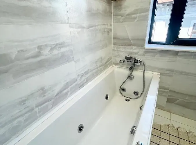 Bliss 1 * Bucureşti